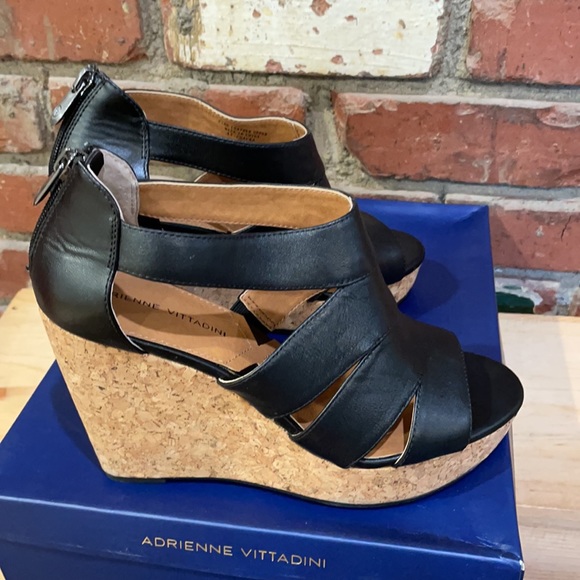 Adrienne Vitadini Chacka wedge heel sandal NIB - Picture 6 of 13